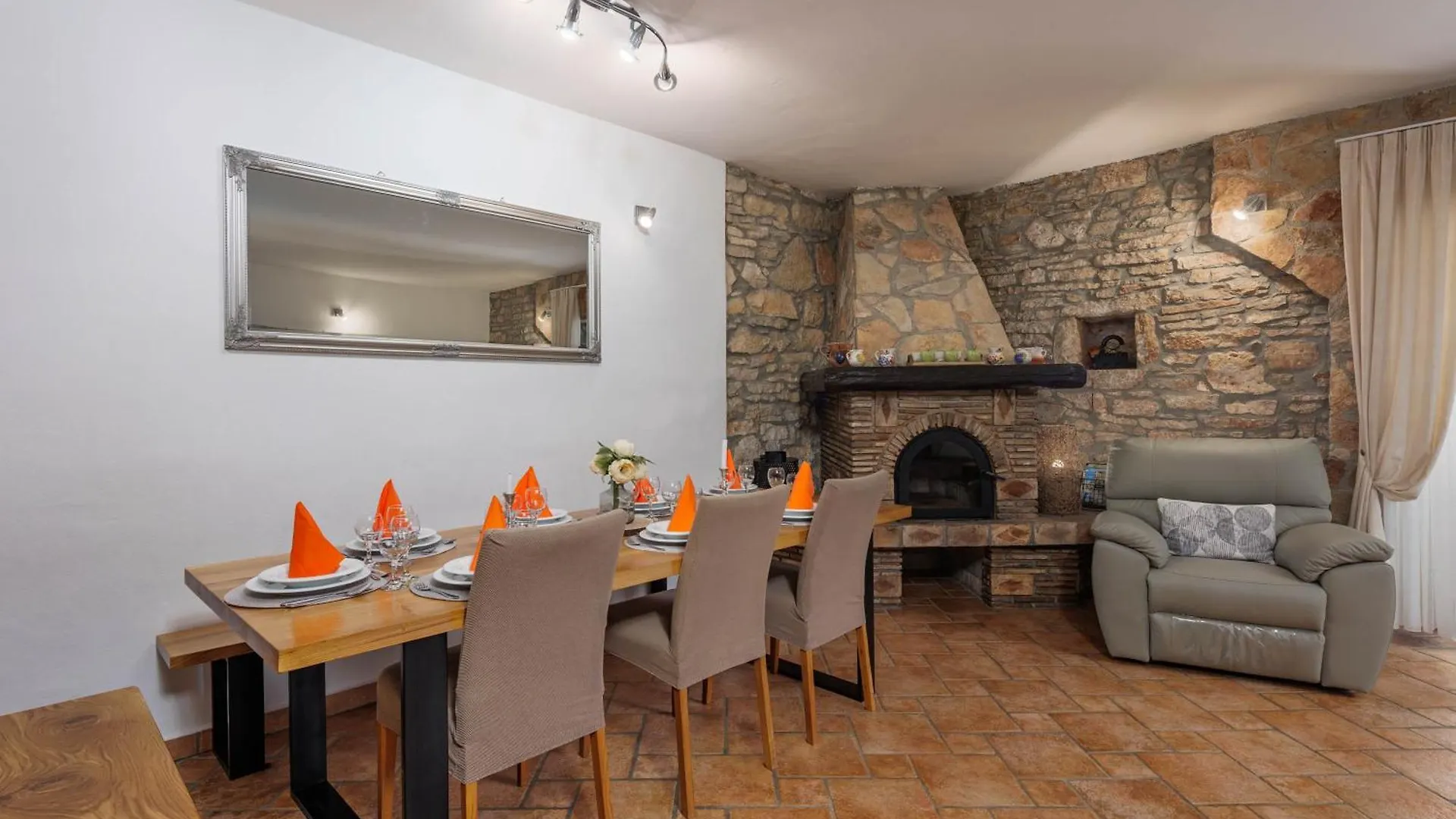 Pool Villa Dominique - Happy Rentals Svetvincenat